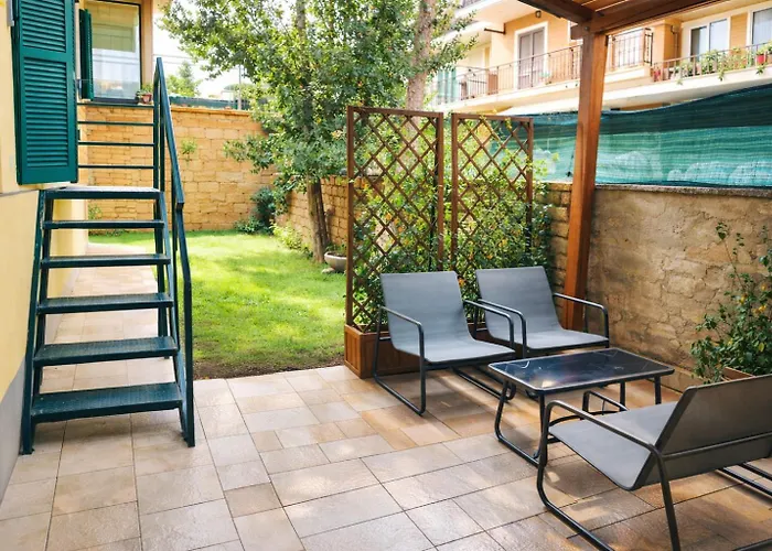 Golden - Golden With Private Kitchen And Garden - Close To Metro C Guest house Rome