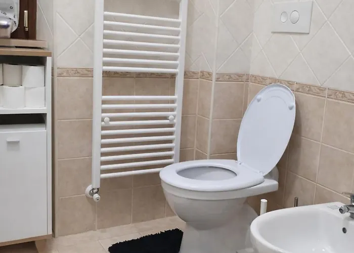 Golden - Golden With Private Kitchen And Garden - Close To Metro C